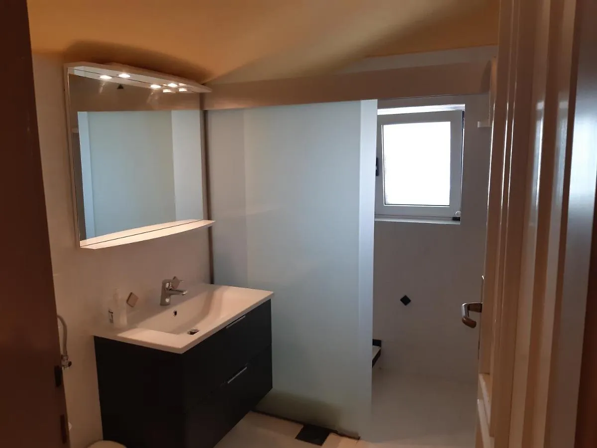 Apartments Bellavista روفينجسكو سيلو كرواتيا